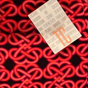 Lularoe TC Heart pattern leggings NWT